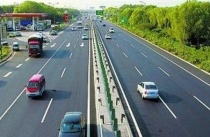 下月起黃標車按單雙號限行 違反限行措施將罰款300元